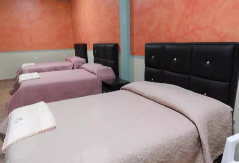 پانسیون Hostal El Paraiso
