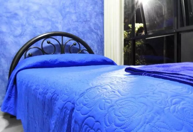 پانسیون Hostal El Paraiso