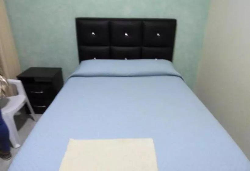 پانسیون Hostal El Paraiso