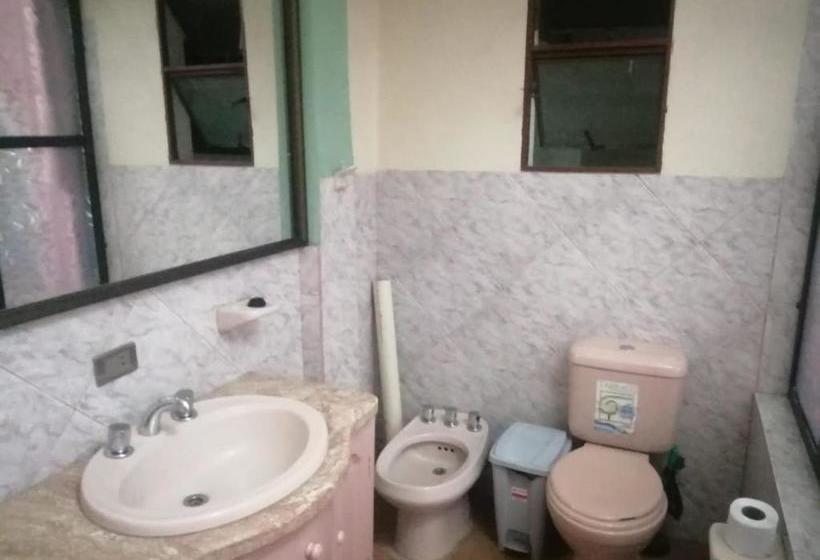 پانسیون Hostal El Paraiso