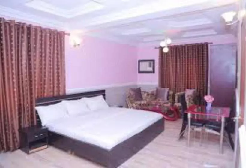 پانسیون Room In Guest Room   Dilida Guest Suites Standard