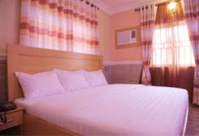 پانسیون Room In Guest Room Dilida Guest Suites Standard