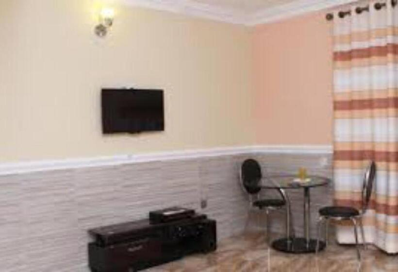 پانسیون Room In Guest Room Dilida Guest Suites Standard