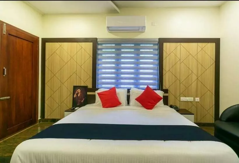 Lomakeskus Thenmala Hormuz Inn