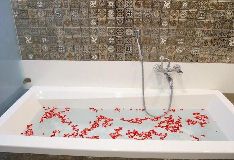 אתר נופש Larios Beach Holidays