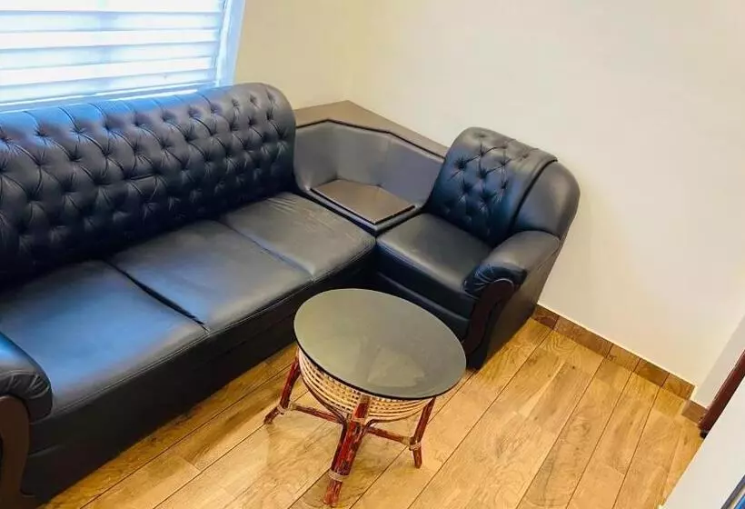 Lomakeskus Thenmala Hormuz Inn