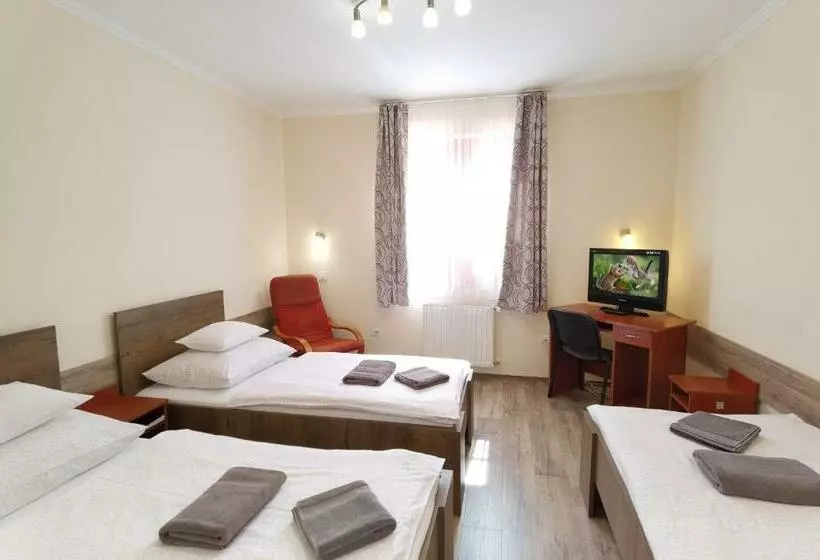 Aamiaismajoitus (B&B) Kamilla Panzió és Rendezvényház