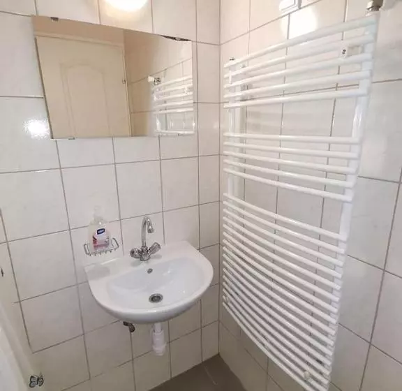 Aamiaismajoitus (B&B) Kamilla Panzió és Rendezvényház