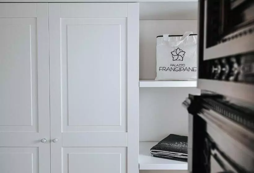 Aamiaismajoitus (B&B) Palazzo Frangipane