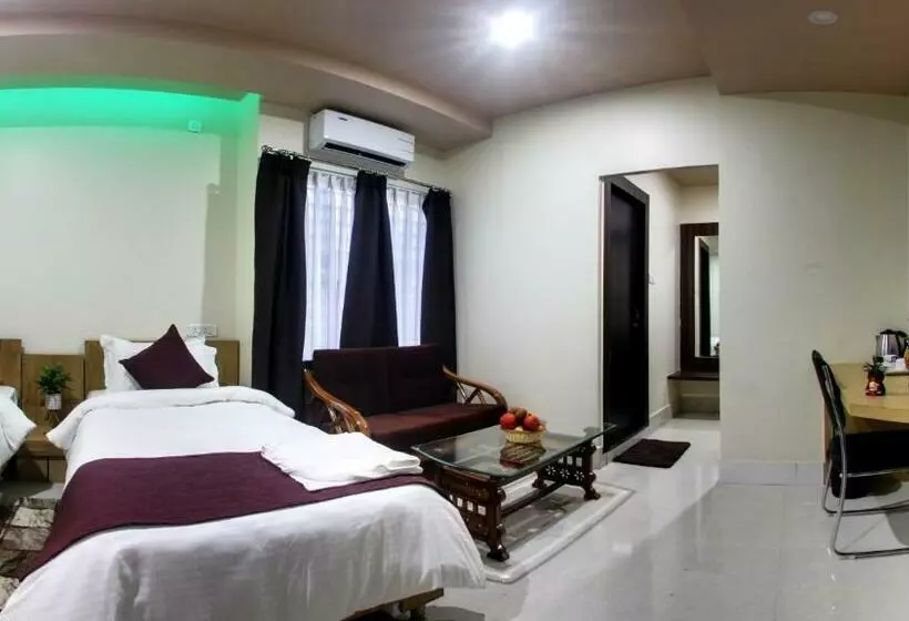 ホテル Bharalu Residency