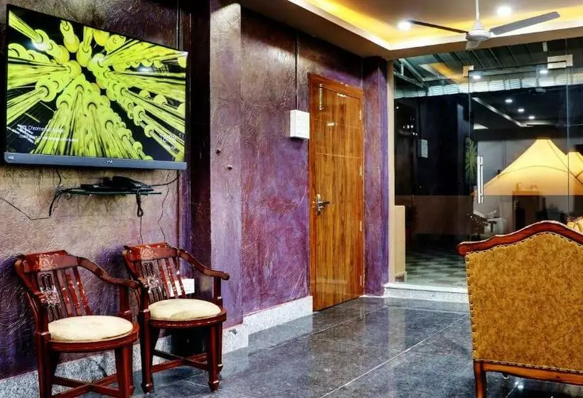 ホテル Bharalu Residency