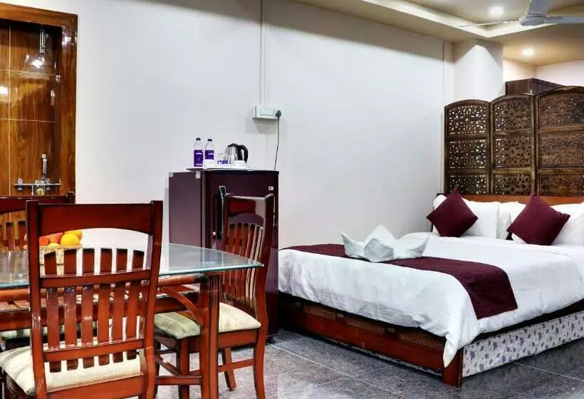 ホテル Bharalu Residency