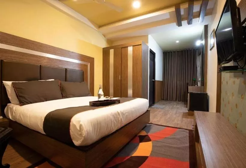 ホテル Minerva Residency  Near Grant Road Railway Station Mumbai