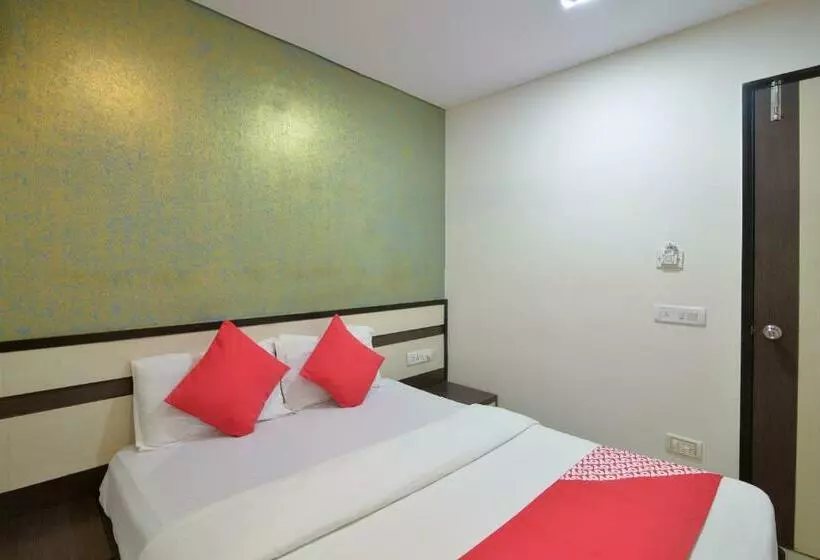 ホテル Minerva Residency  Near Grant Road Railway Station Mumbai