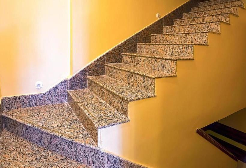 Fabhotel Quest Nr Quest Mall