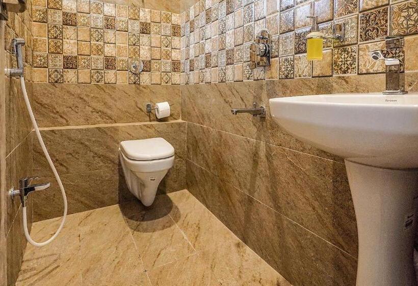 Fabhotel Quest Nr Quest Mall