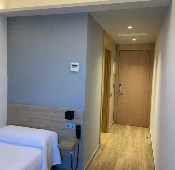 هتل Mestral Perelló