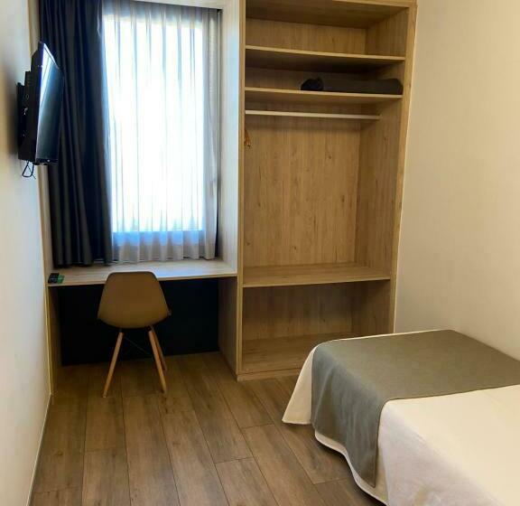 هتل Mestral Perelló