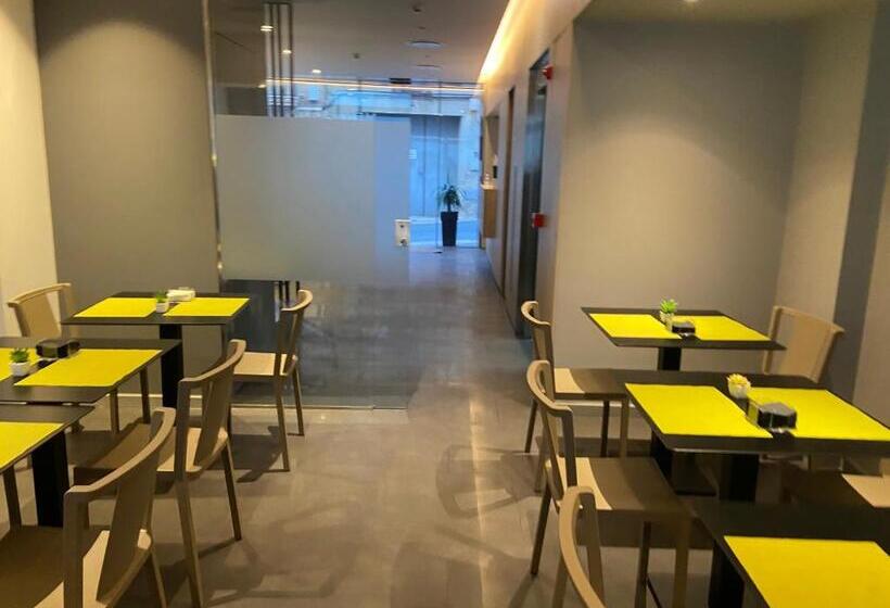 هتل Mestral Perelló