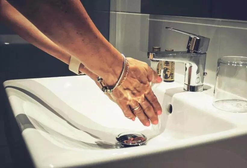 هتل Mestral Perelló