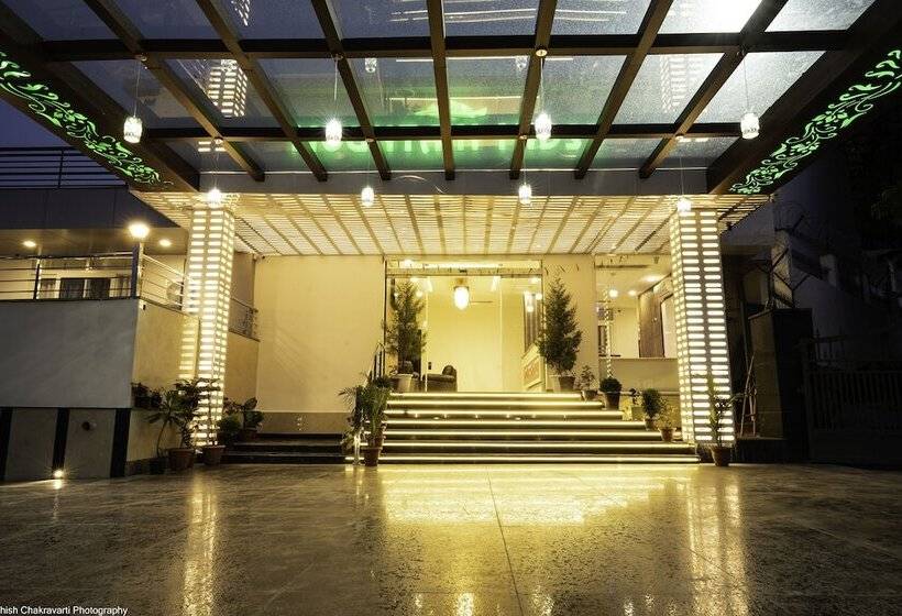 ホテル Mountain Midst