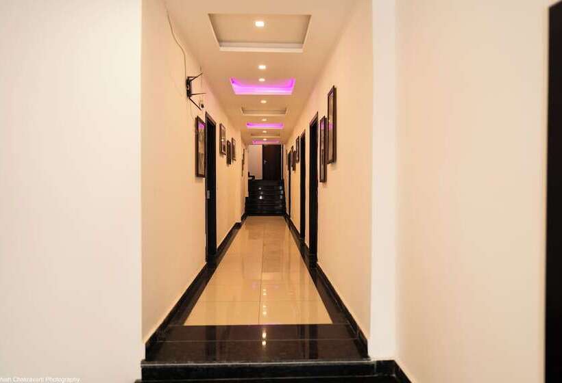 ホテル Mountain Midst