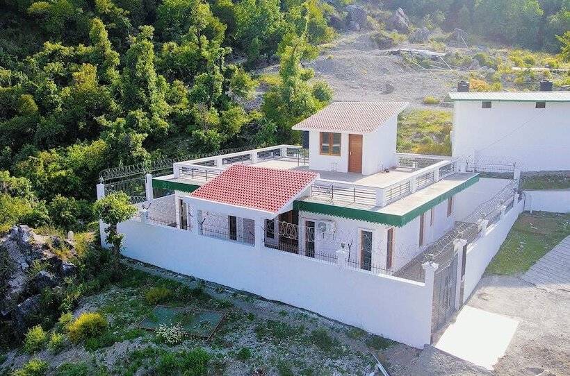 ホテル Mountain Midst