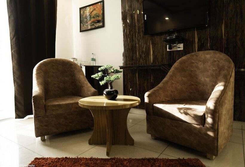 ホテル Mountain Midst