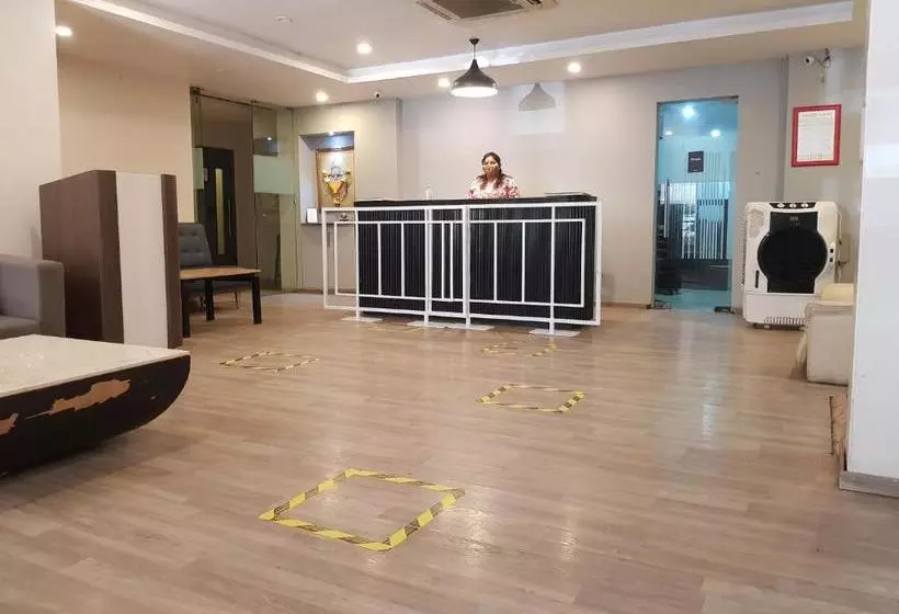 Hotel Samrat