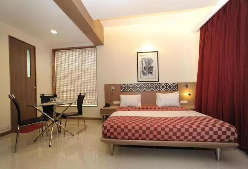 Hotel Samrat