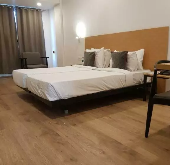 Hotel Samrat