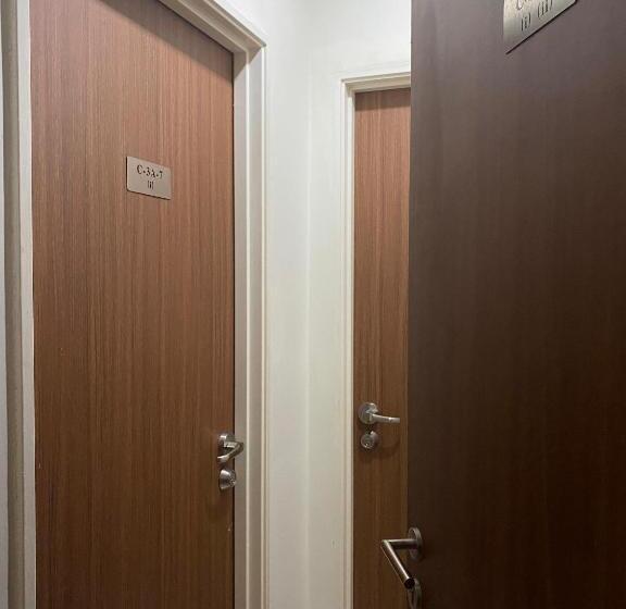 Hotell The Hibernate At Kozi Square