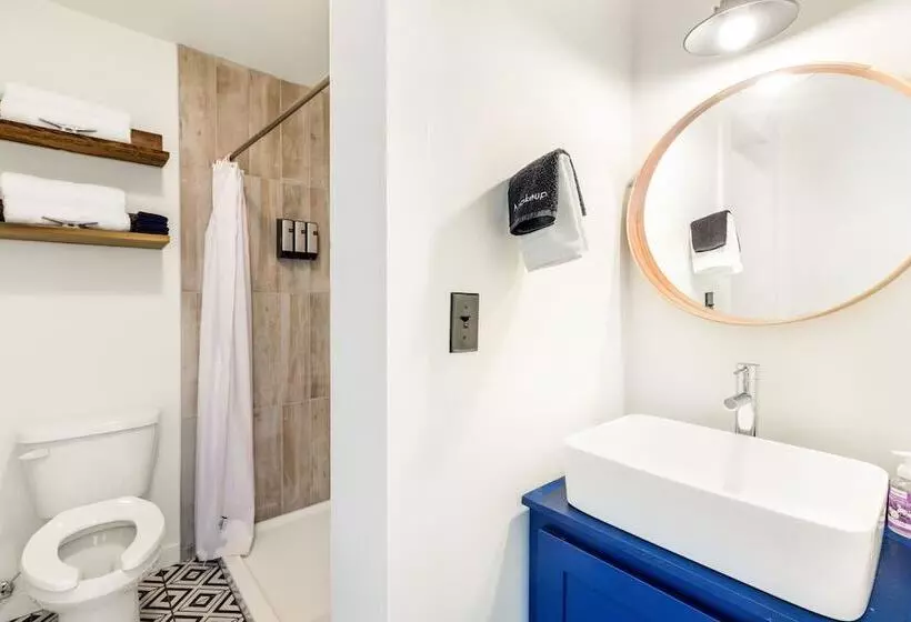 Motelli St. Clair Motor Lodge