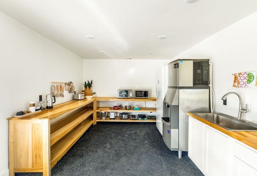 Motelli St. Clair Motor Lodge