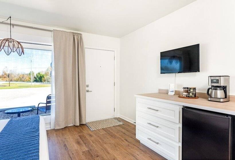 Motelli St. Clair Motor Lodge