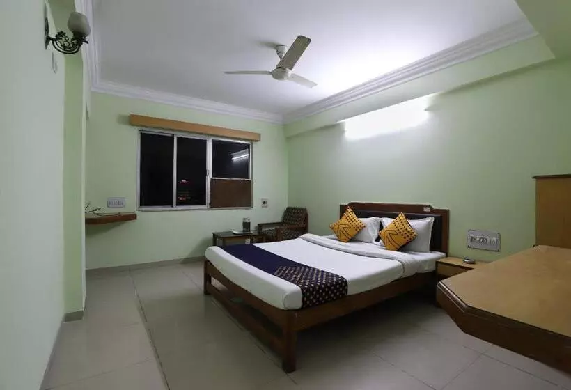Spot On Hotel Hilltop