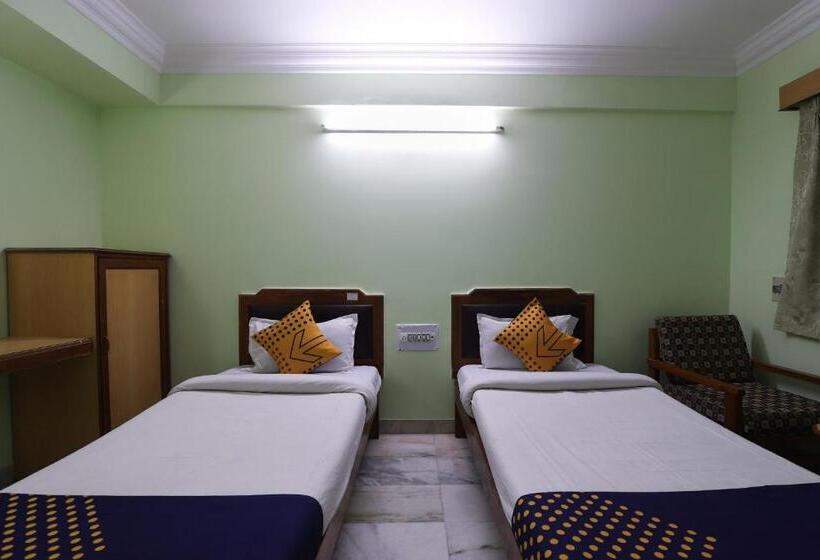 Spot On Hotel Hilltop