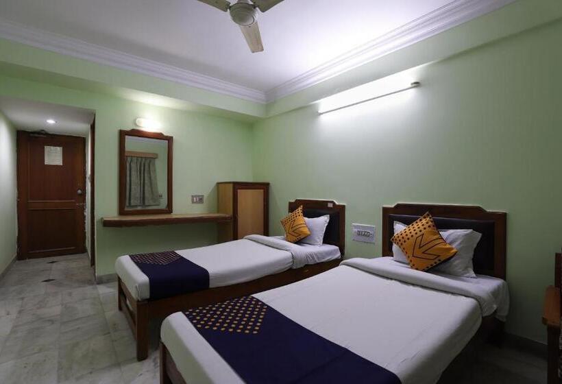 Spot On Hotel Hilltop