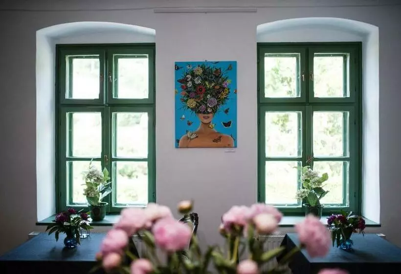 Aamiaismajoitus (B&B) Pillangós Ház