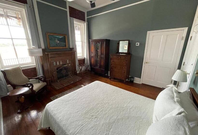 住宿加早餐  The Grand