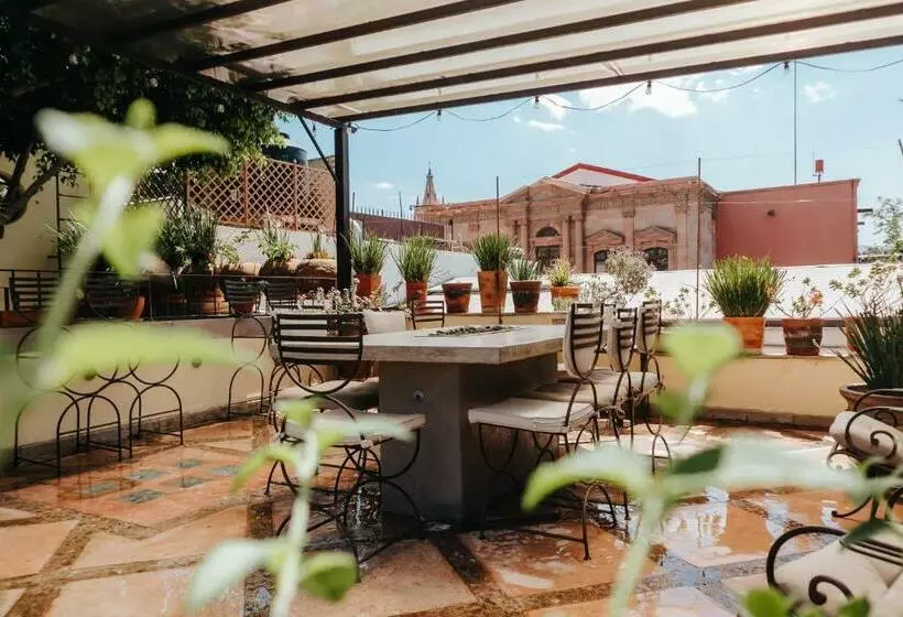 تختخواب و صبحانه Casa Florida