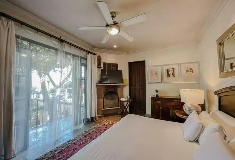 تختخواب و صبحانه Casa Florida