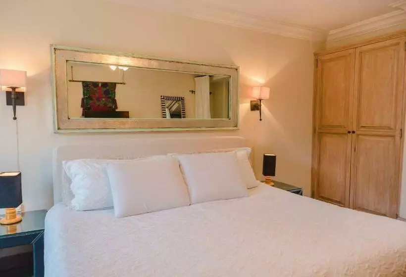 تختخواب و صبحانه Casa Florida