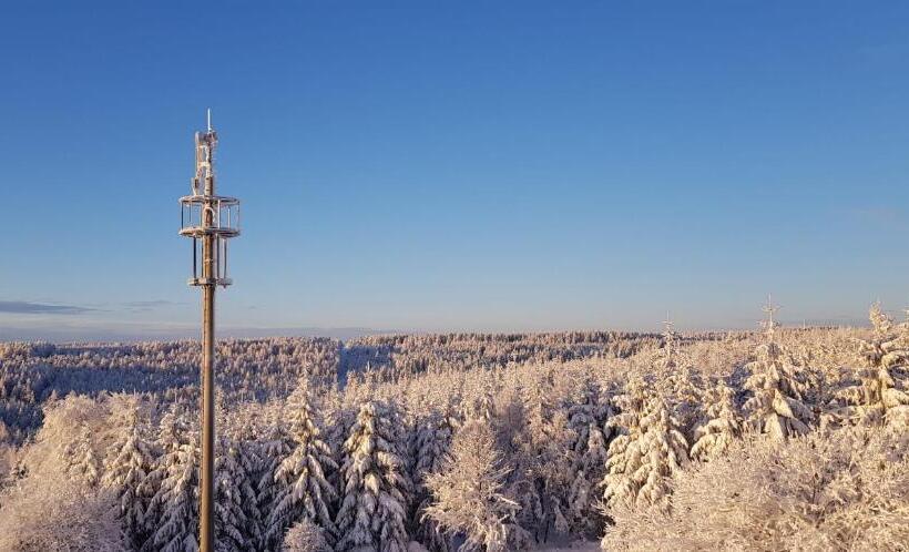 酒店 A Restaurace Pomezí