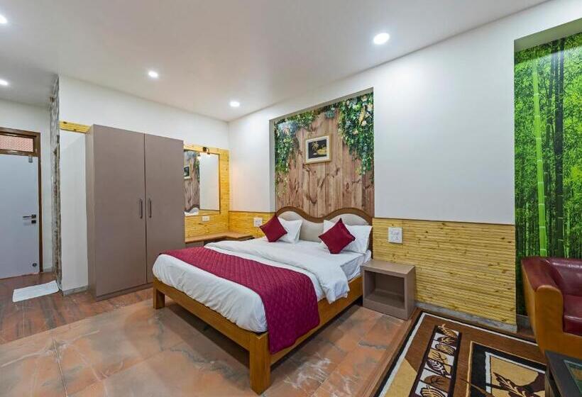 Отель Blooming Soul