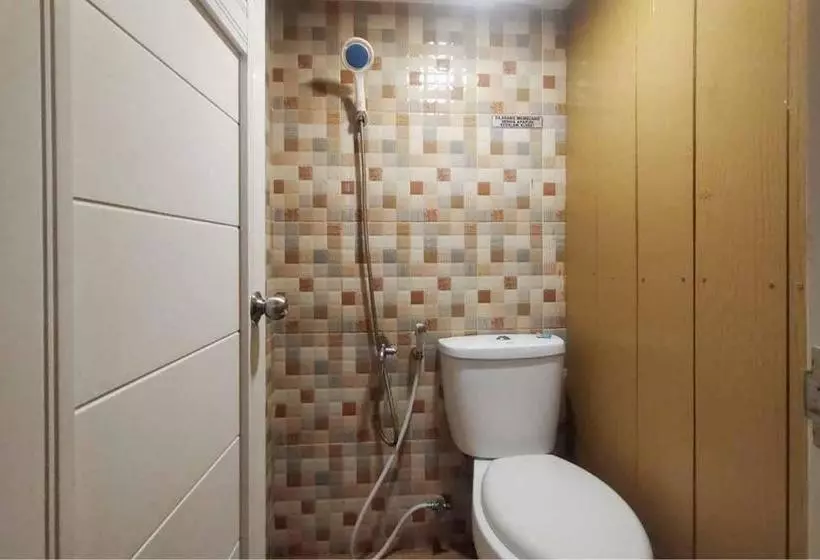 ホテル D H Mansion La Rosa Syariah Sentul Mitra Reddoorz