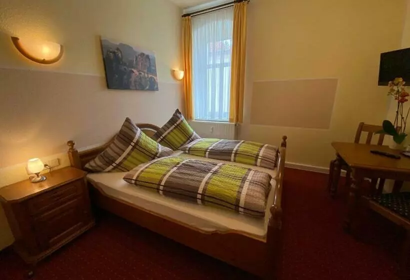 ホテル Kastanienhof