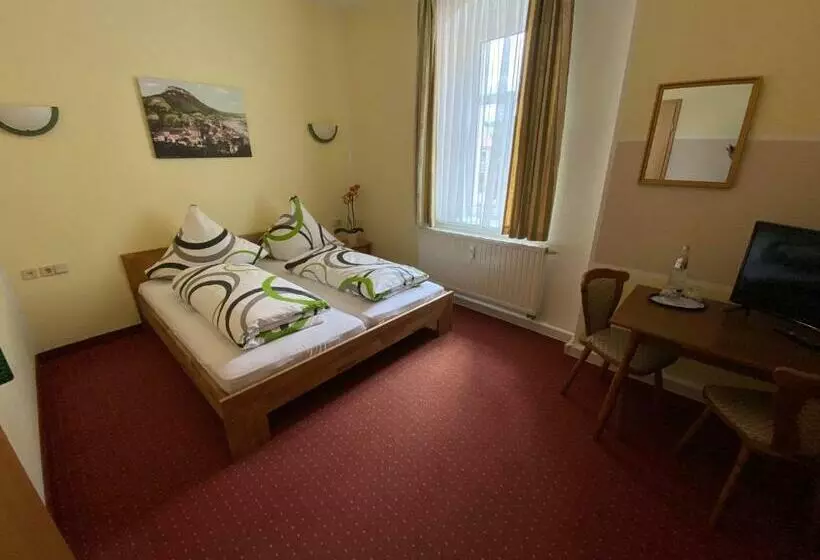 ホテル Kastanienhof