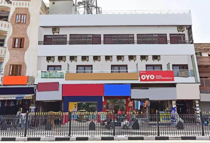 ホテル Spot On 81137  Raj