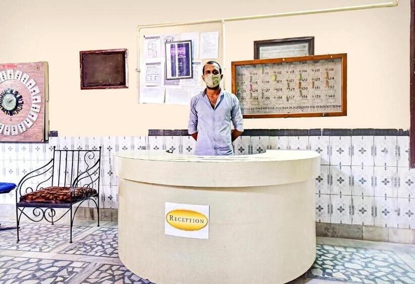 Hotel Spot On 81137  Raj